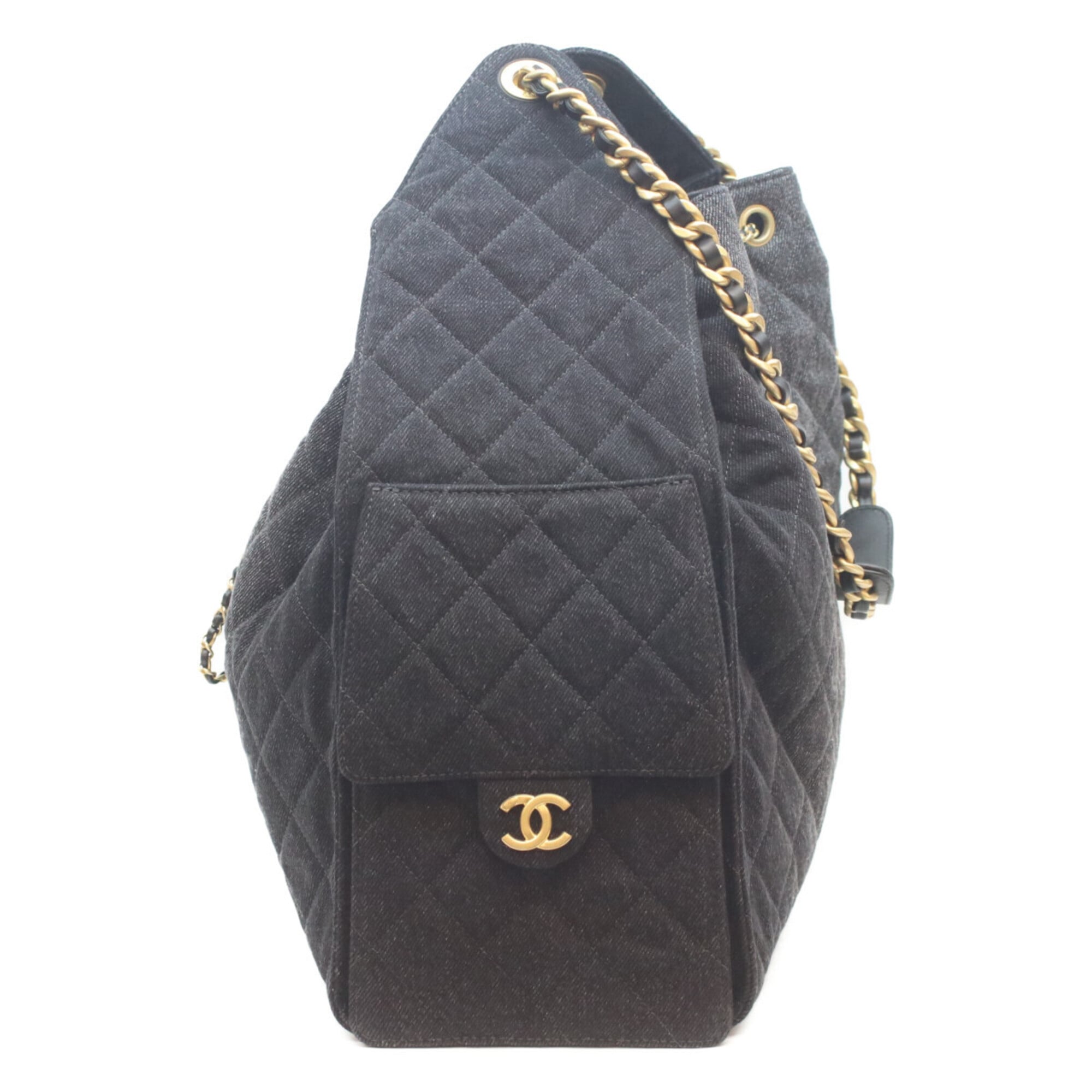 Chanel Black Denim Shoulder Bag (Pre-Owned)