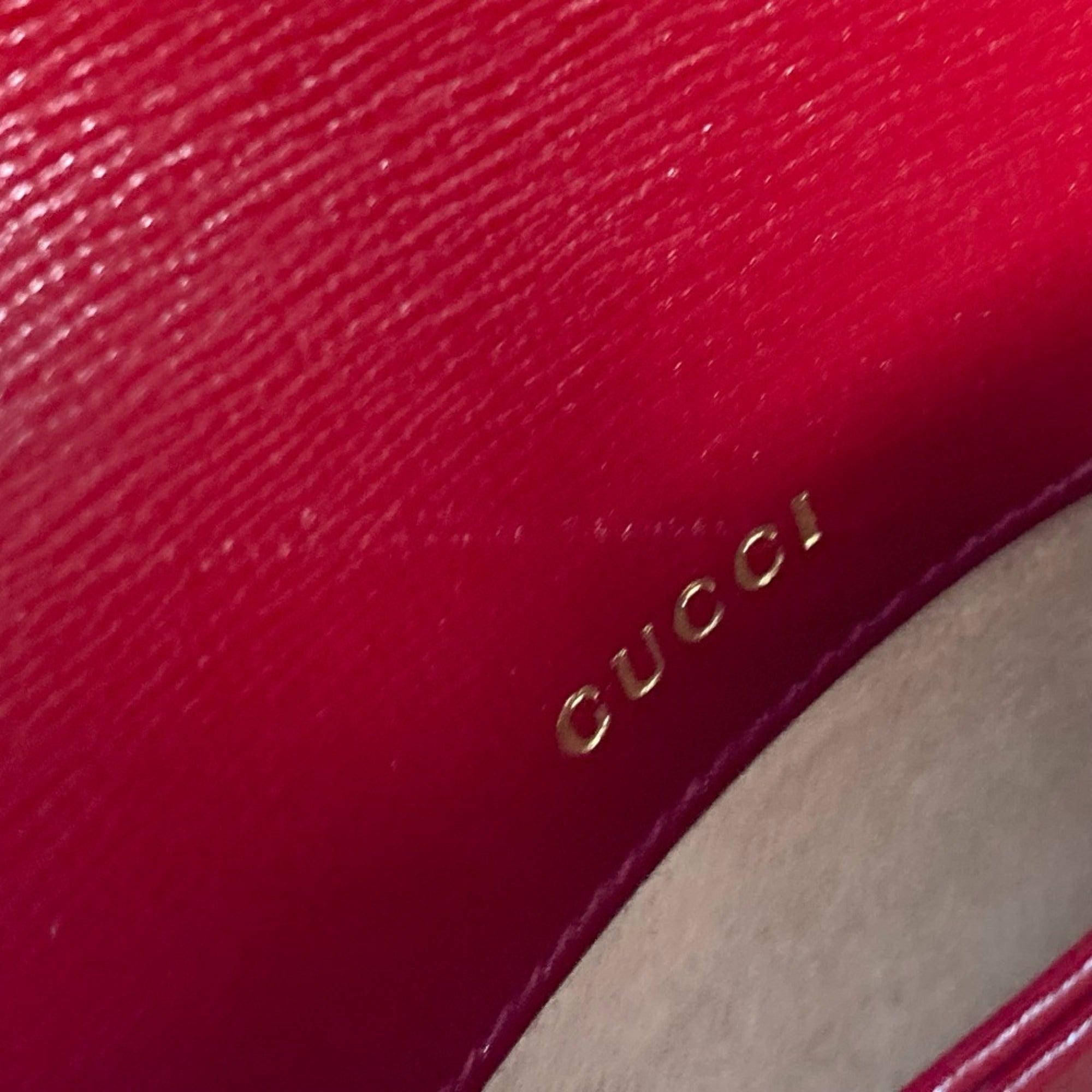 Gucci Beige Red Color Gg Supreme Leather Shoulder Bag (Pre-Owned)