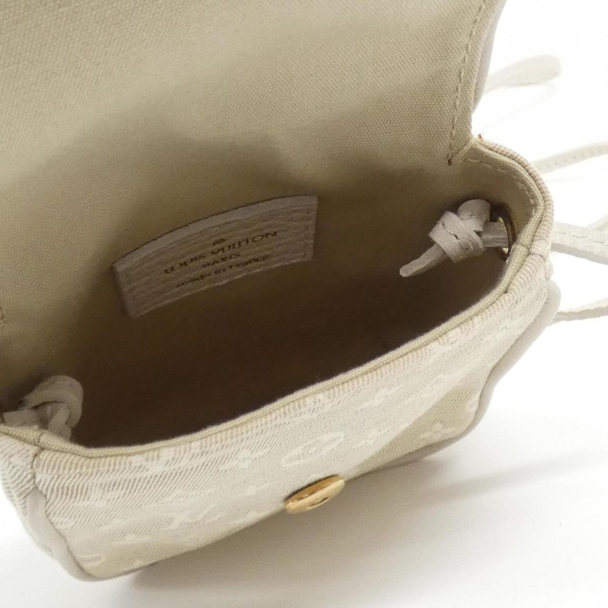 Louis Vuitton Ivory Canvas Handbag Pochette (Pre-Owned)