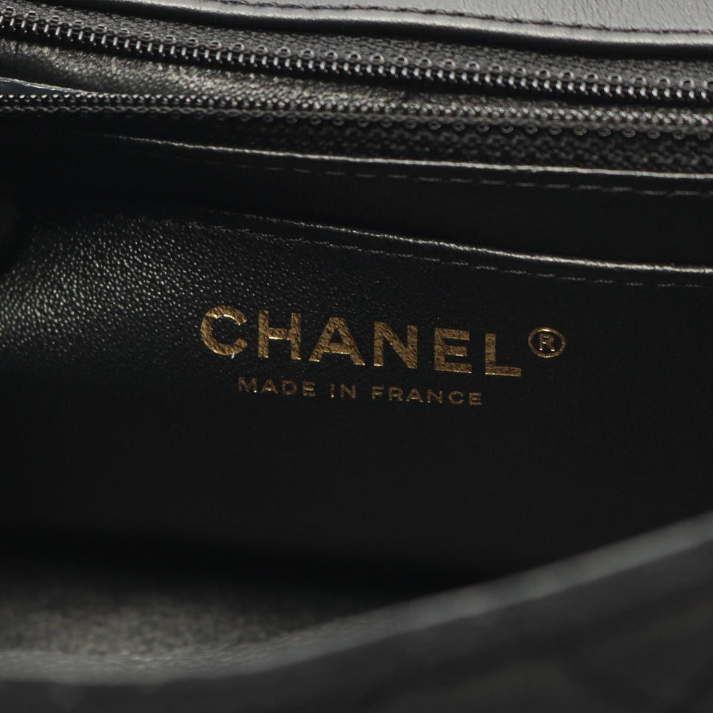 Chanel Black Fabric Shoulder Bag (Pre-Owned)
