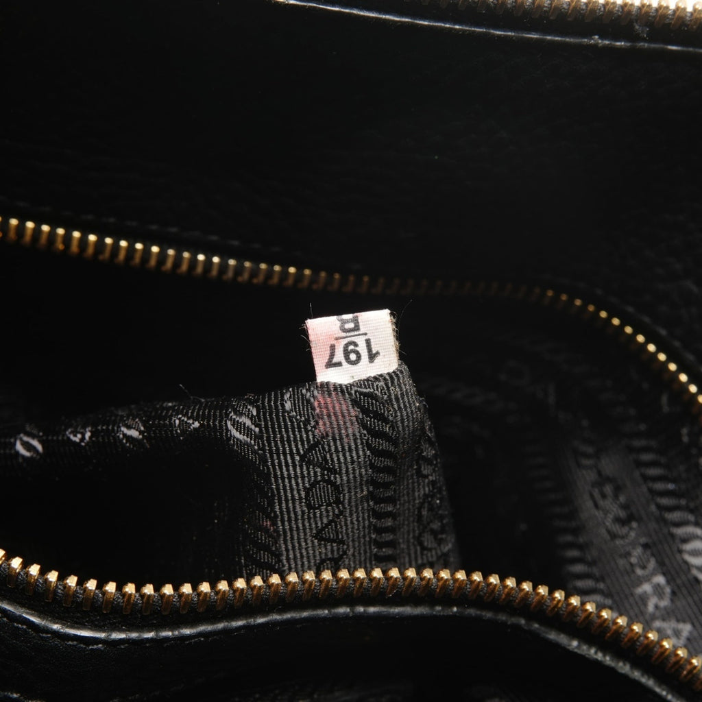 Prada Black Leather Handbag (Pre-Owned)