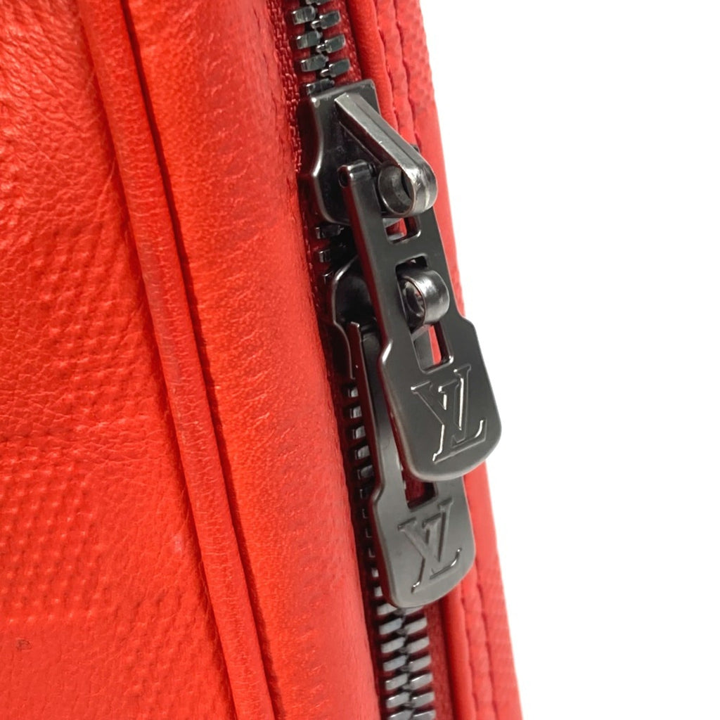 Louis Vuitton Orange Other Briefcase (Pre-Owned)