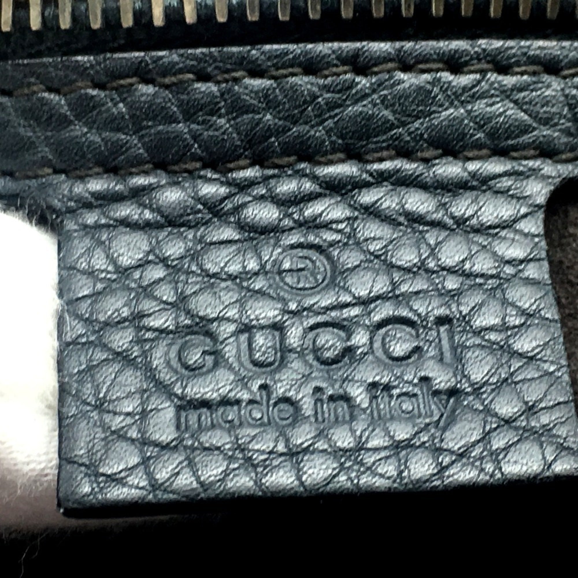 Gucci Dark Gray Leather Shoulder Bag (Pre-Owned)