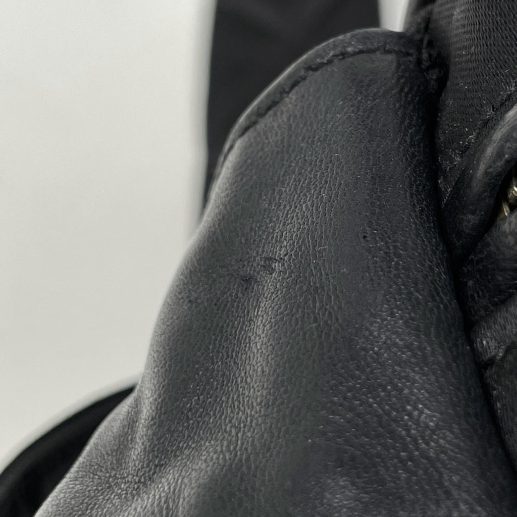 Chanel Matelasse Black Fabric Leather Shoulder Bag (Pre-Owned)