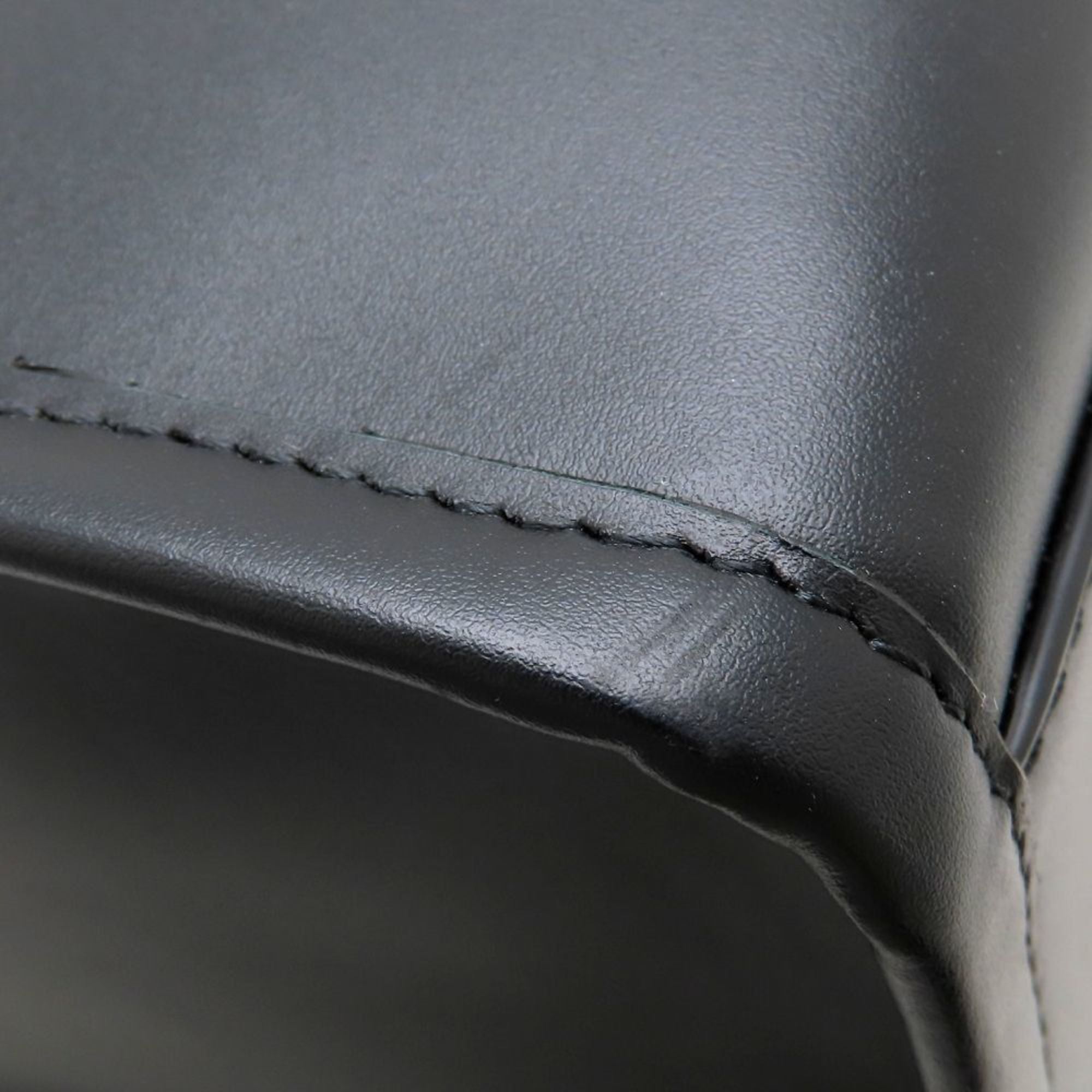 Fendi Black Leather Tote Bag (Pre-Owned)