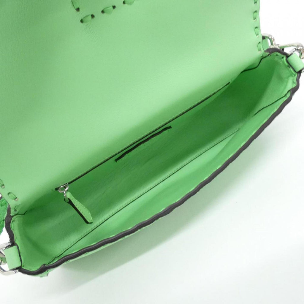 Fendi Green Leather Shoulder Bag (Pre-Owned)