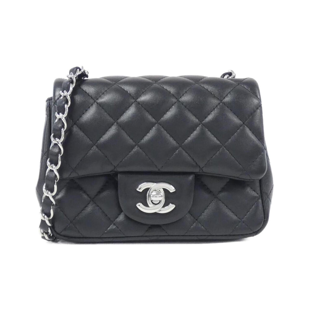 Chanel Black Leather Shoulder Bag (Pre-Owned)