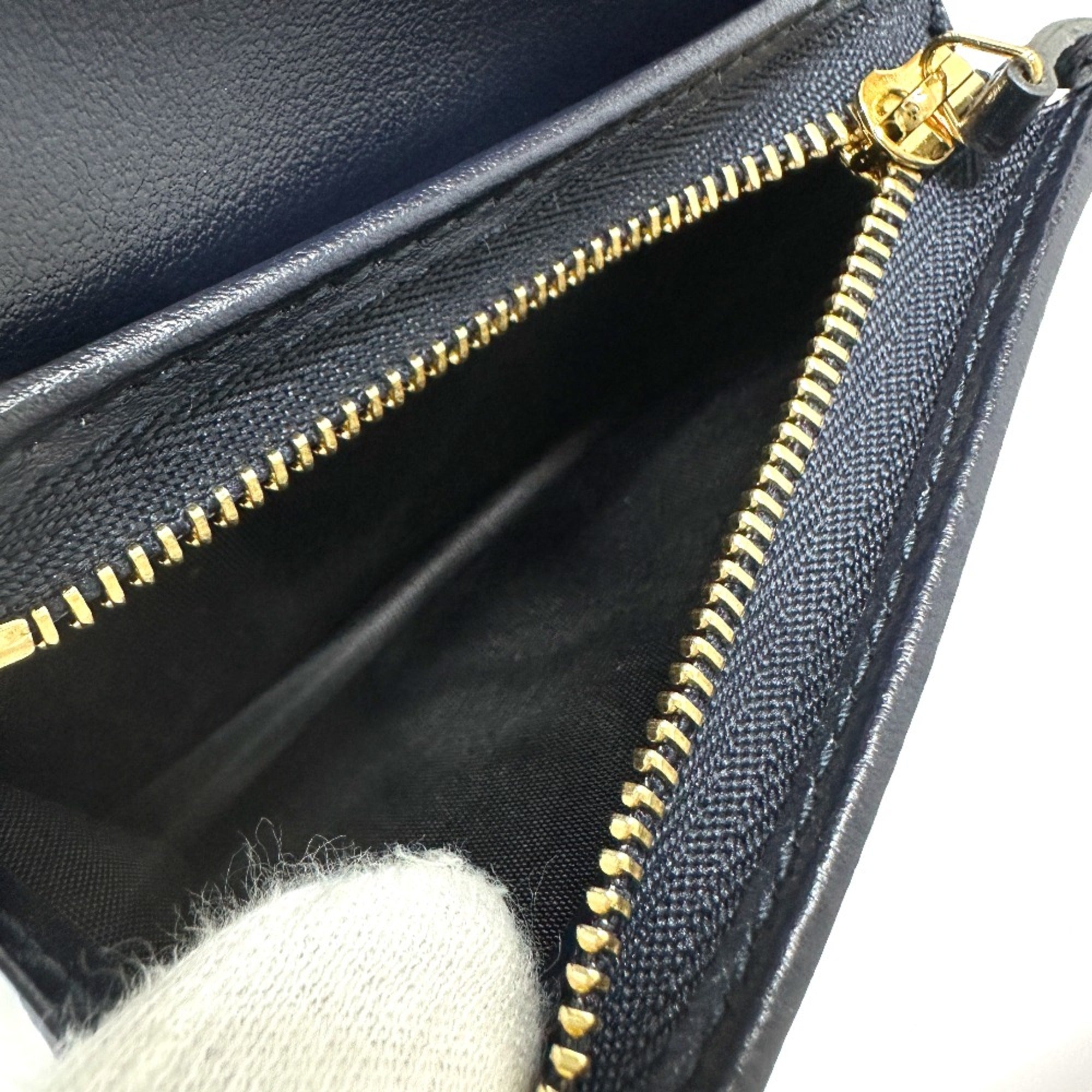 Gucci Beige Other Wallet (Tri-Fold) (Pre-Owned)