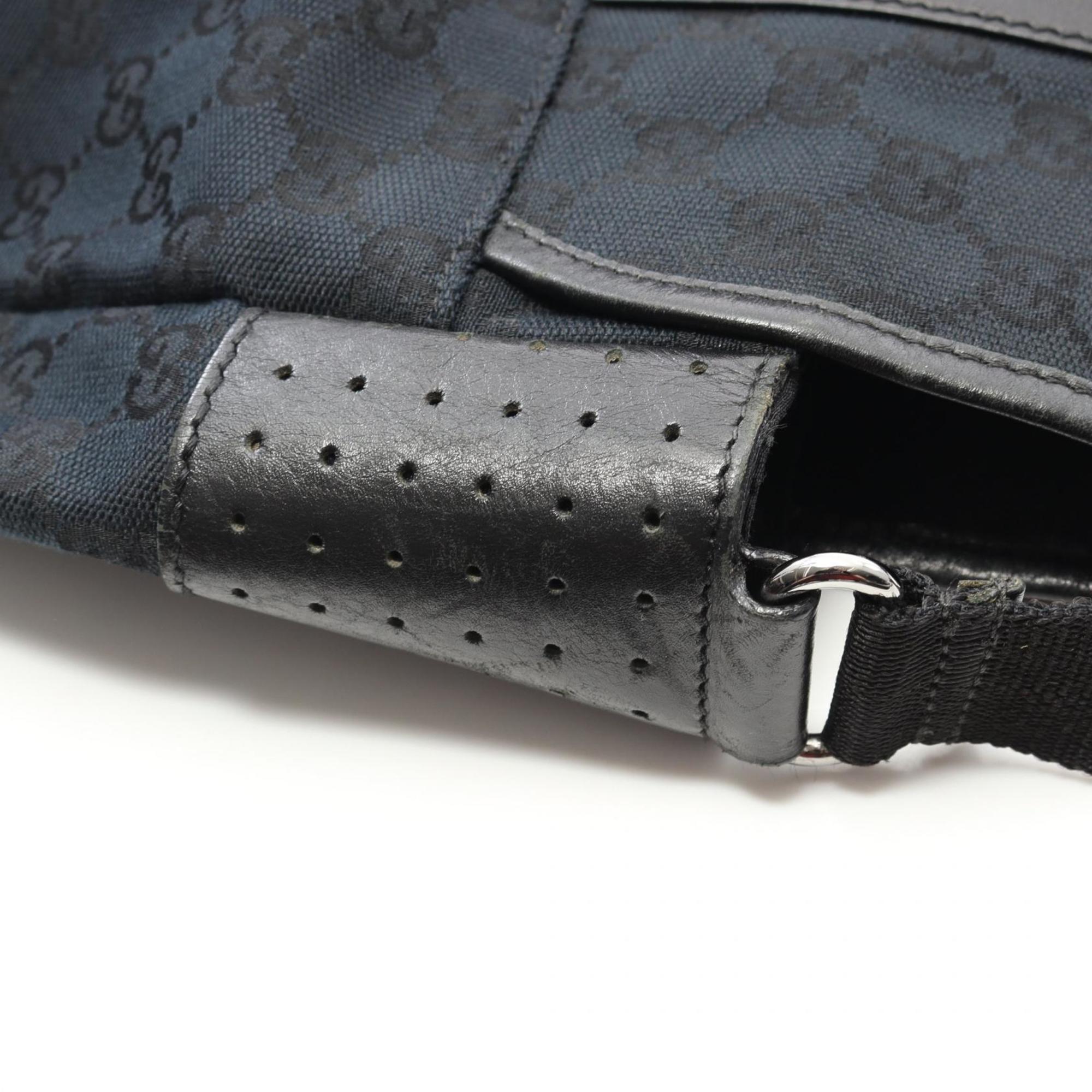 Gucci Black Navy Canvas Leather Shoulder Bag (Pre-Owned)