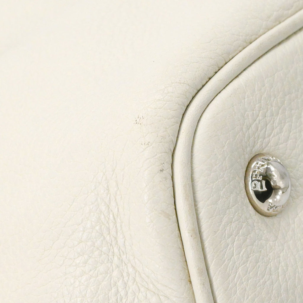 Prada White Leather Shoulder Bag Tote Bag (Pre-Owned)