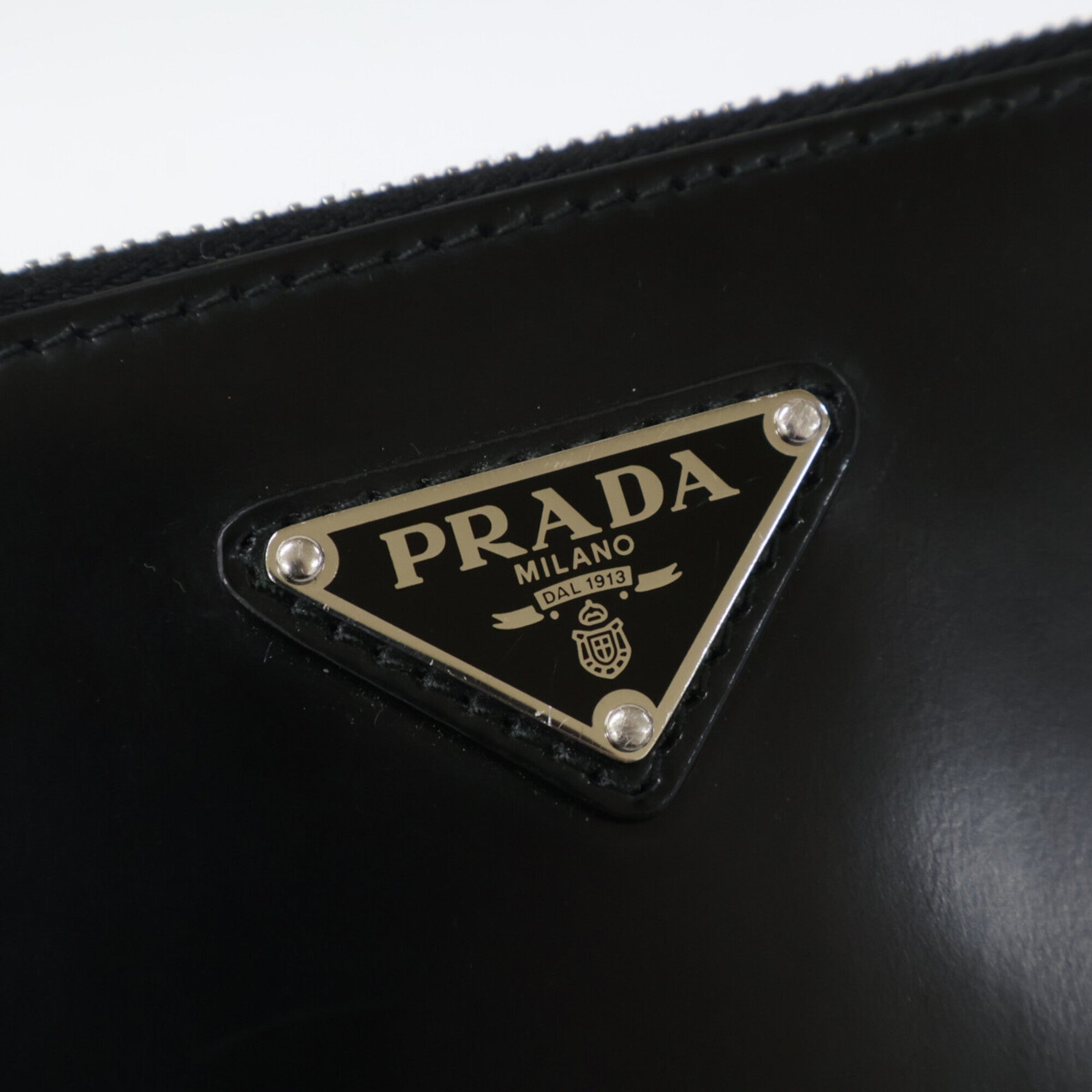Prada Black Leather Clutch Bag (Pre-Owned)