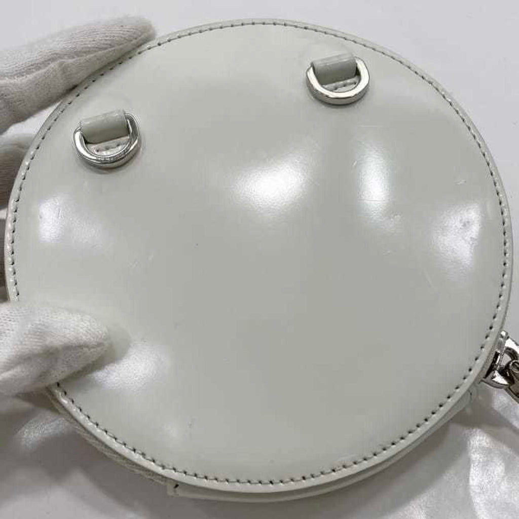Prada White Leather Pochette Shoulder Bag (Pre-Owned)