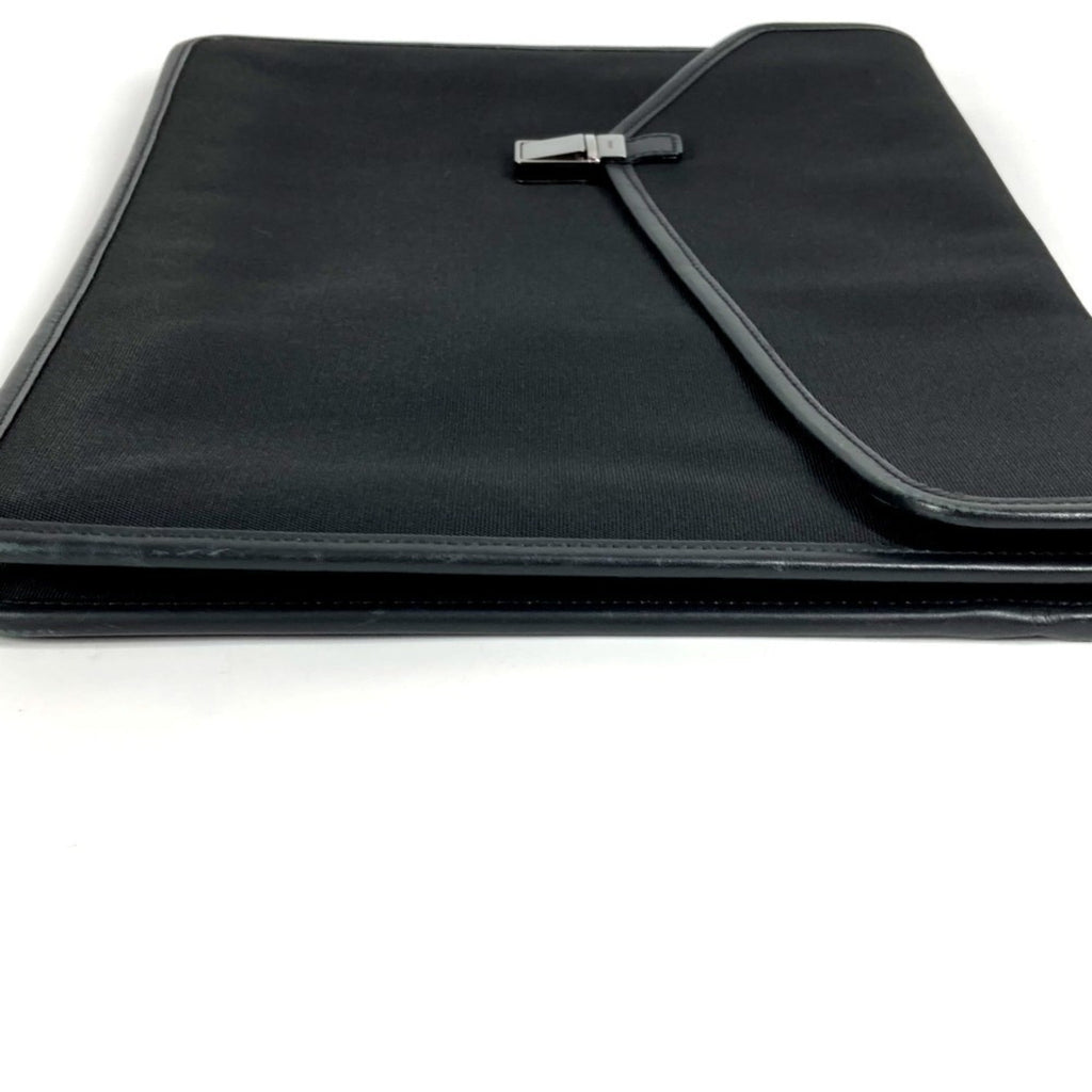 Gucci Black Nylon Clutch Bag Pouch (Pre-Owned)