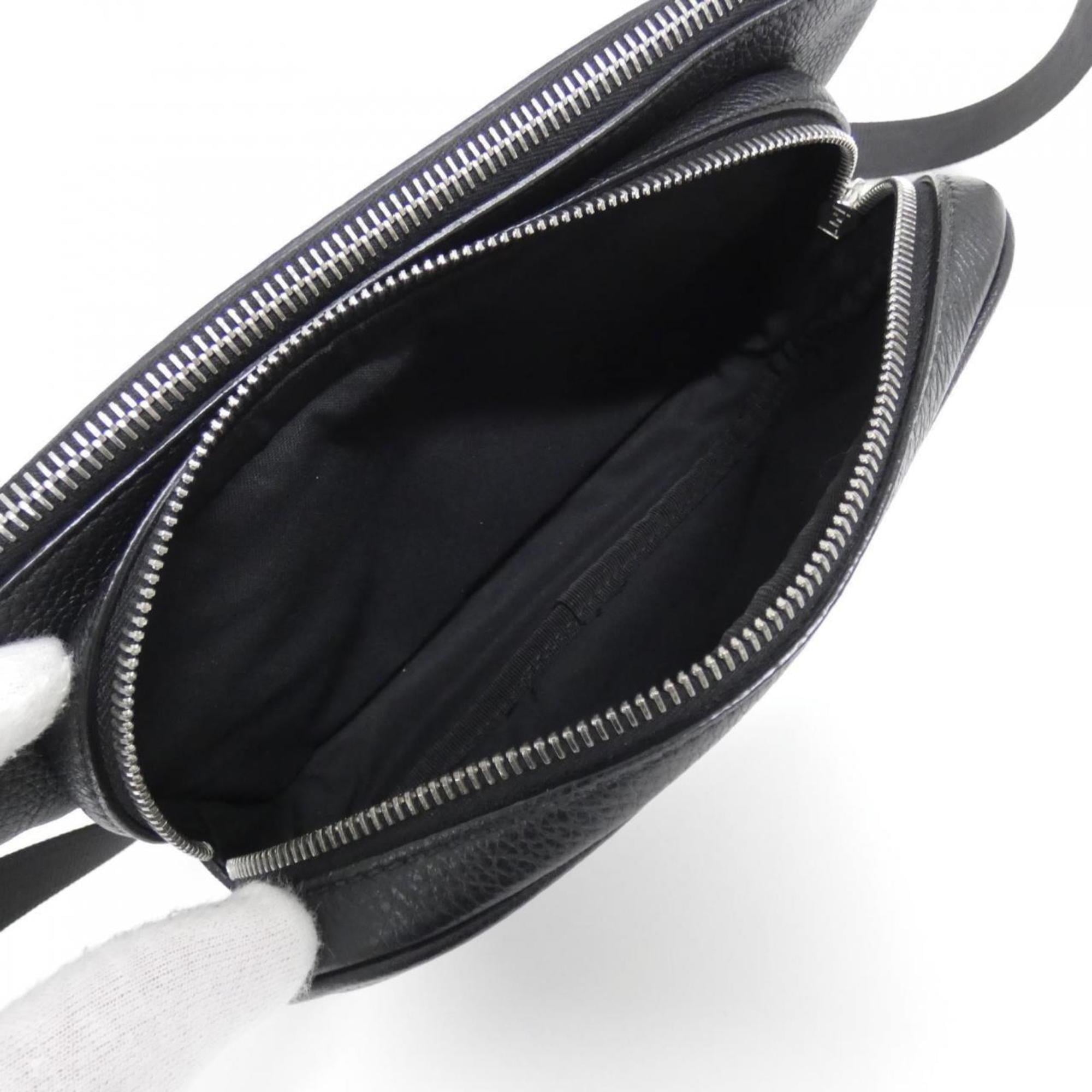 Fendi Black Leather Fanny Pack (Pre-Owned)