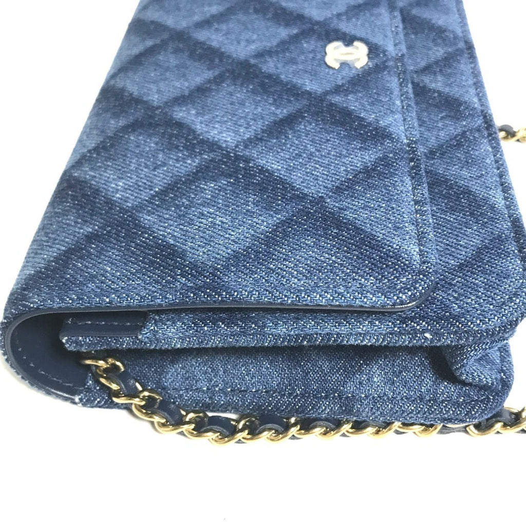 Chanel Blue Denim Shoulder Bag (Pre-Owned)