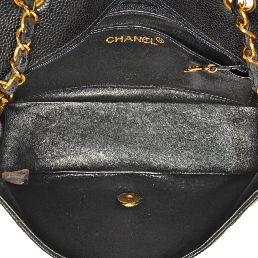 Chanel Black Grained Calfskin Shoulder Bag (Pre-Owned)