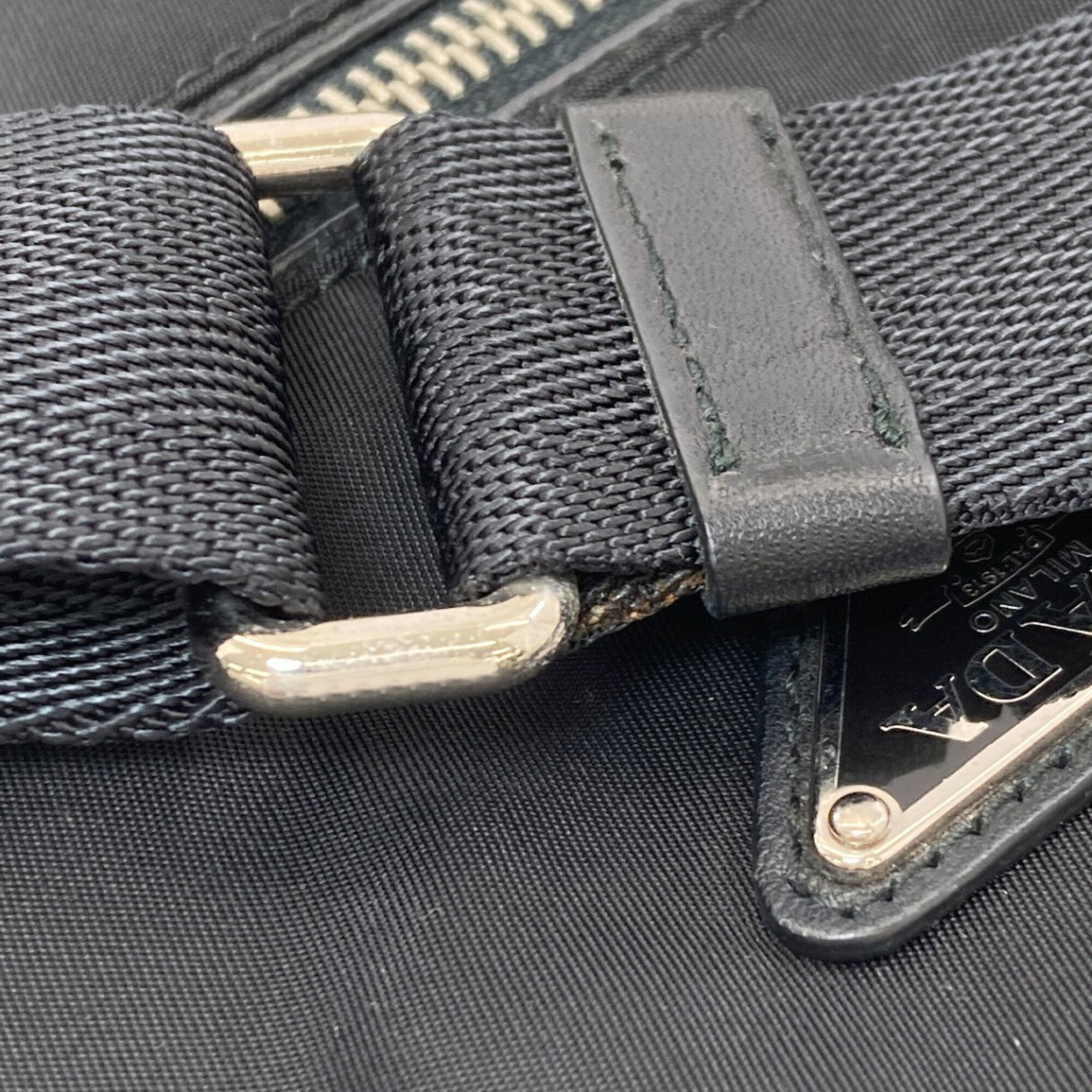 Prada Black Nylon Shoulder Bag (Pre-Owned)