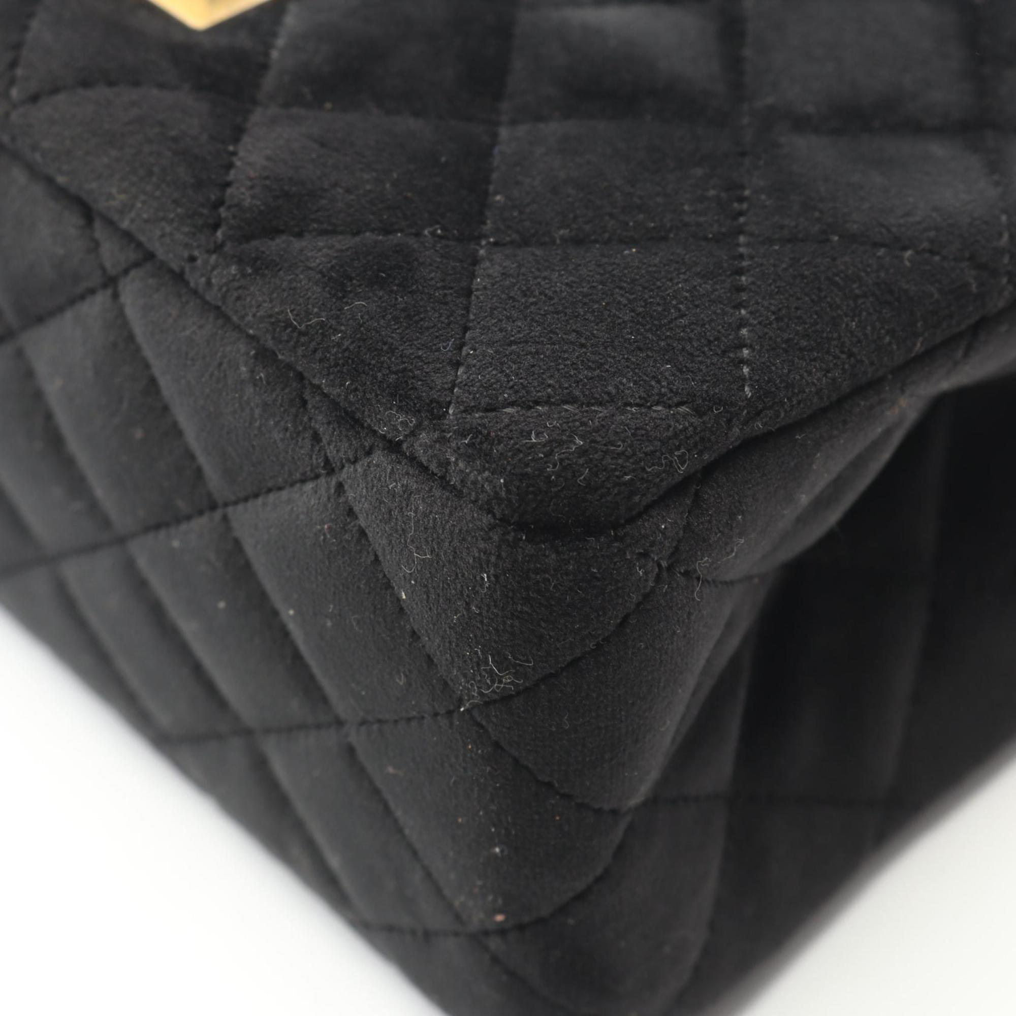 Chanel Black Fabric Shoulder Bag (Pre-Owned)