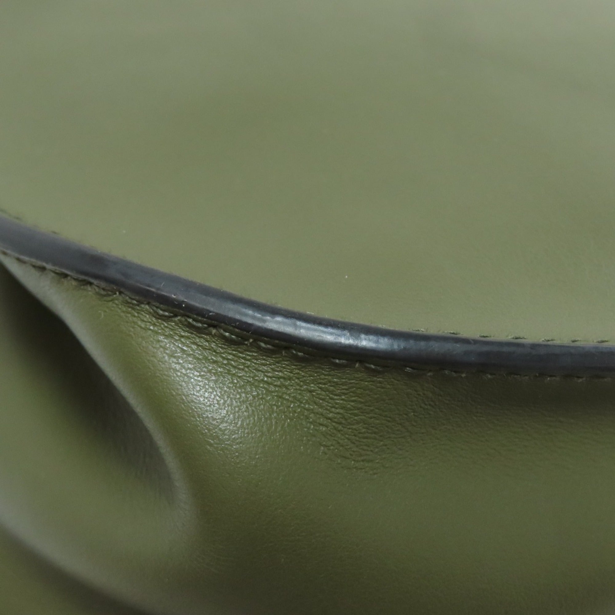 Prada Khaki Leather Shoulder Bag (Pre-Owned)