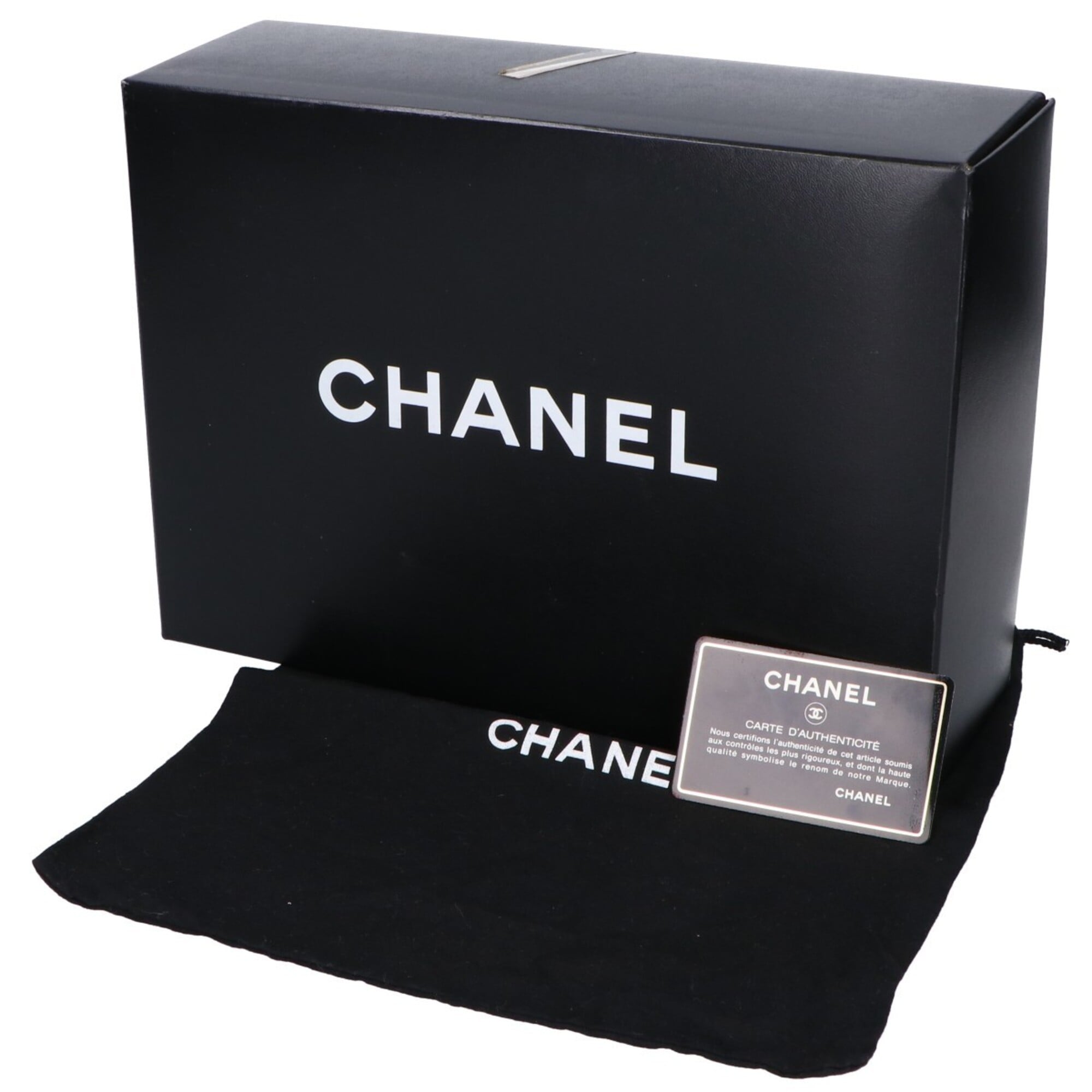 Chanel Matelasse Black Leather Shoulder Bag (Pre-Owned)
