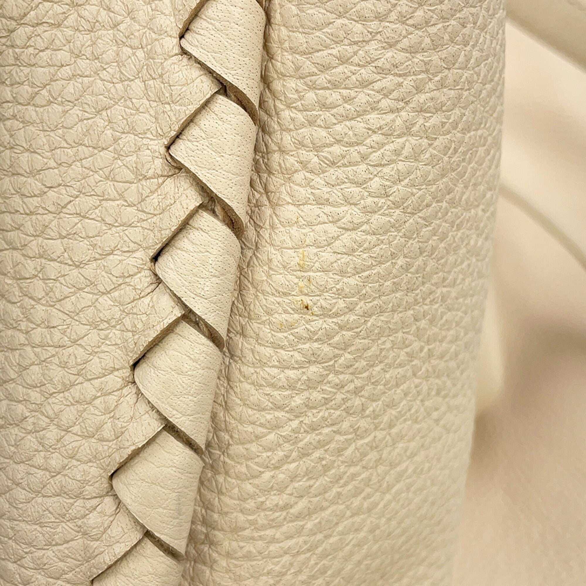 Bottega Veneta Black Ivory Leather Handbag (Pre-Owned)
