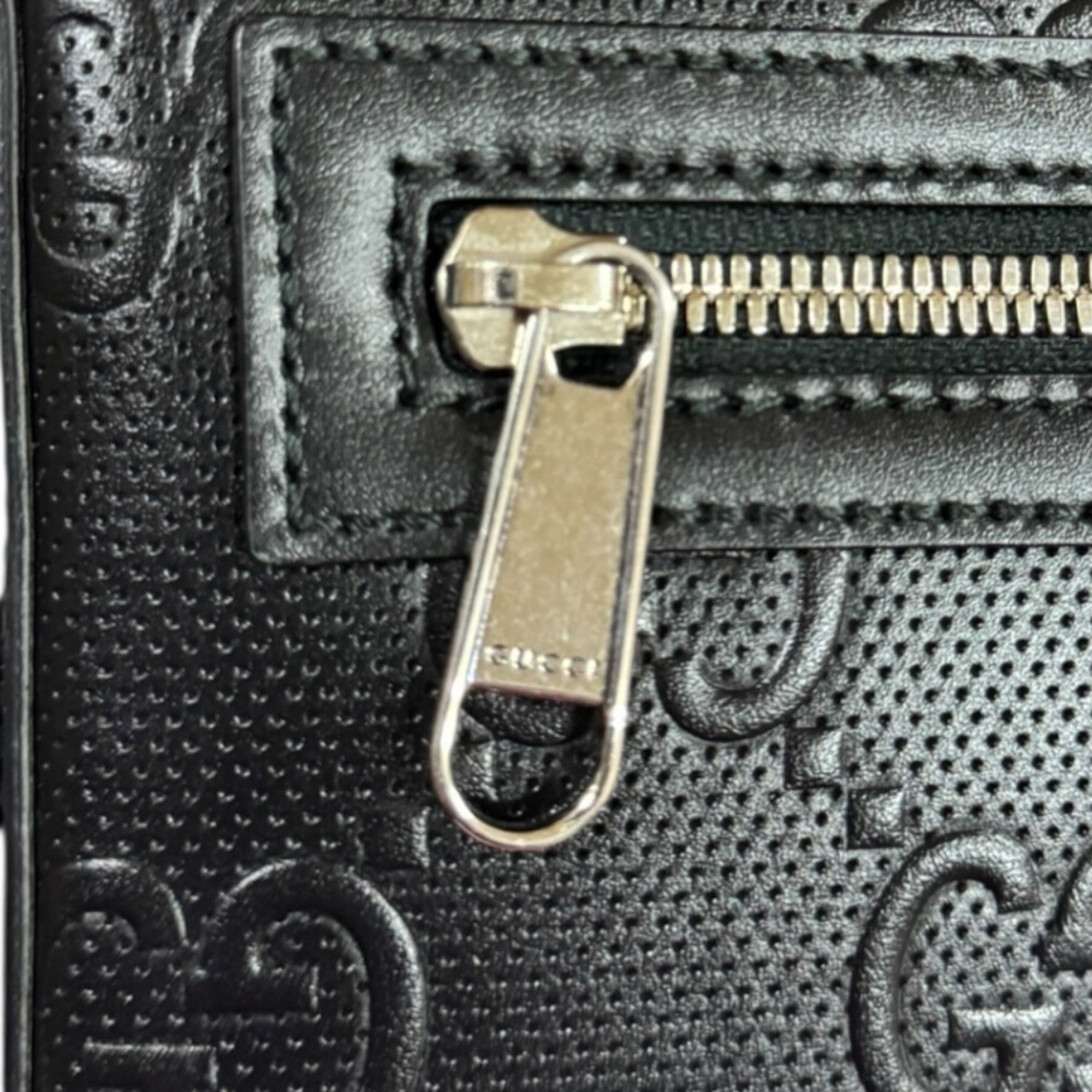 Gucci Black Leather Shoulder Bag (Pre-Owned)