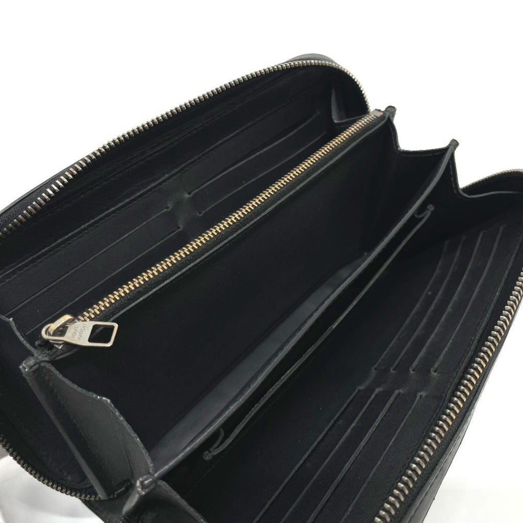 Louis Vuitton Black Other Long Wallet (Bi-Fold) (Pre-Owned)