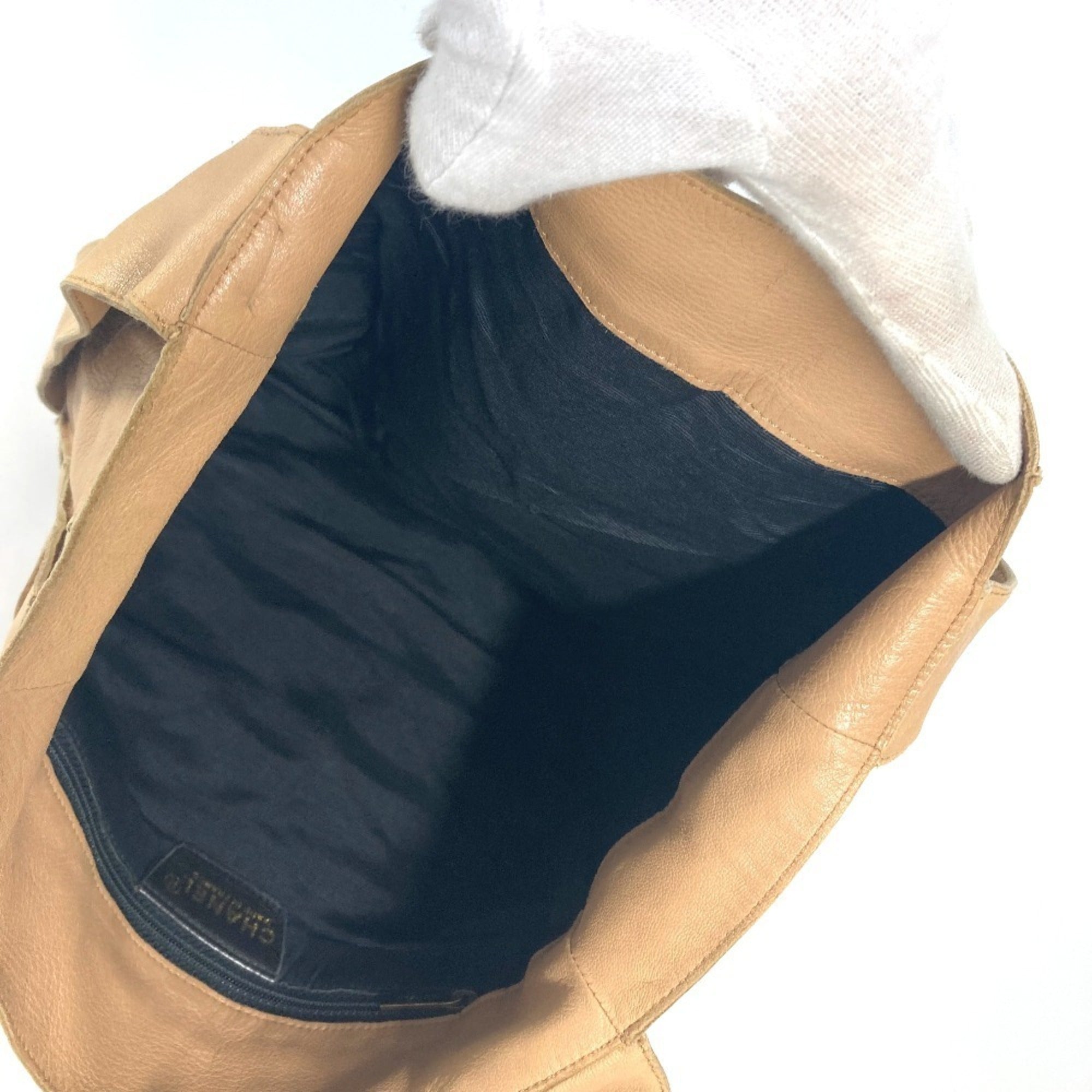 Chanel Beige Leather Shoulder Bag Tote Bag (Pre-Owned)