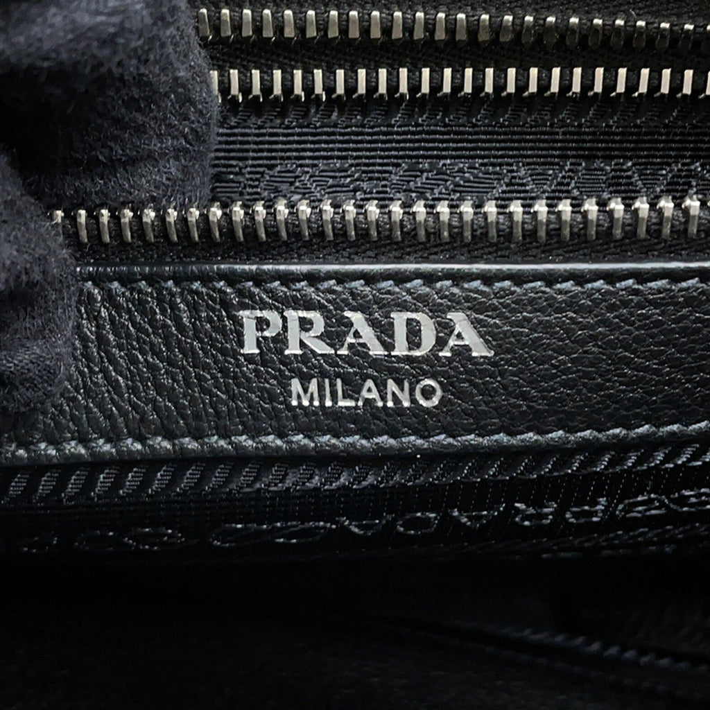 Prada Black Leather Handbag Shoulder Bag (Pre-Owned)