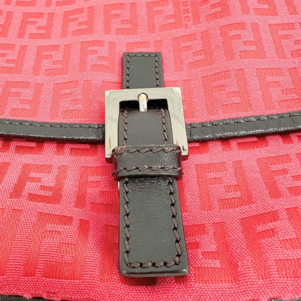 Fendi Pink Canvas Shoulder Bag (Pre-Owned)