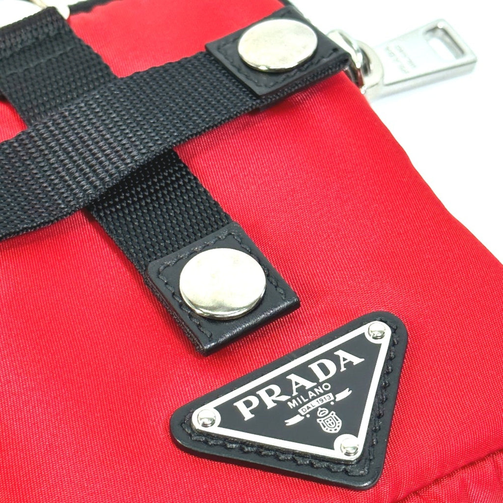 Prada Red Cloth Pouch (Pre-Owned)