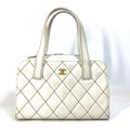Chanel White Leather Handbag (Pre-Owned)