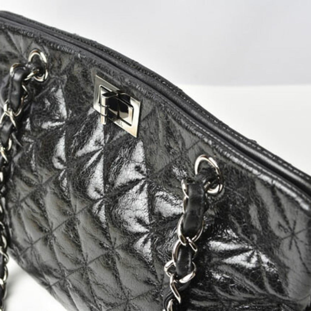 Chanel Black Patent Leather Tote Bag (Pre-Owned)