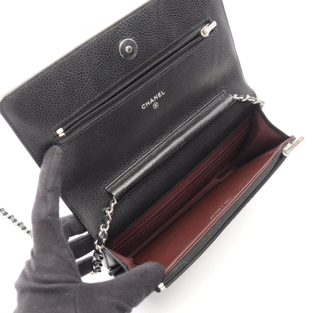 Chanel Black Grained Calfskin Handbag Shoulder Bag (Pre-Owned)