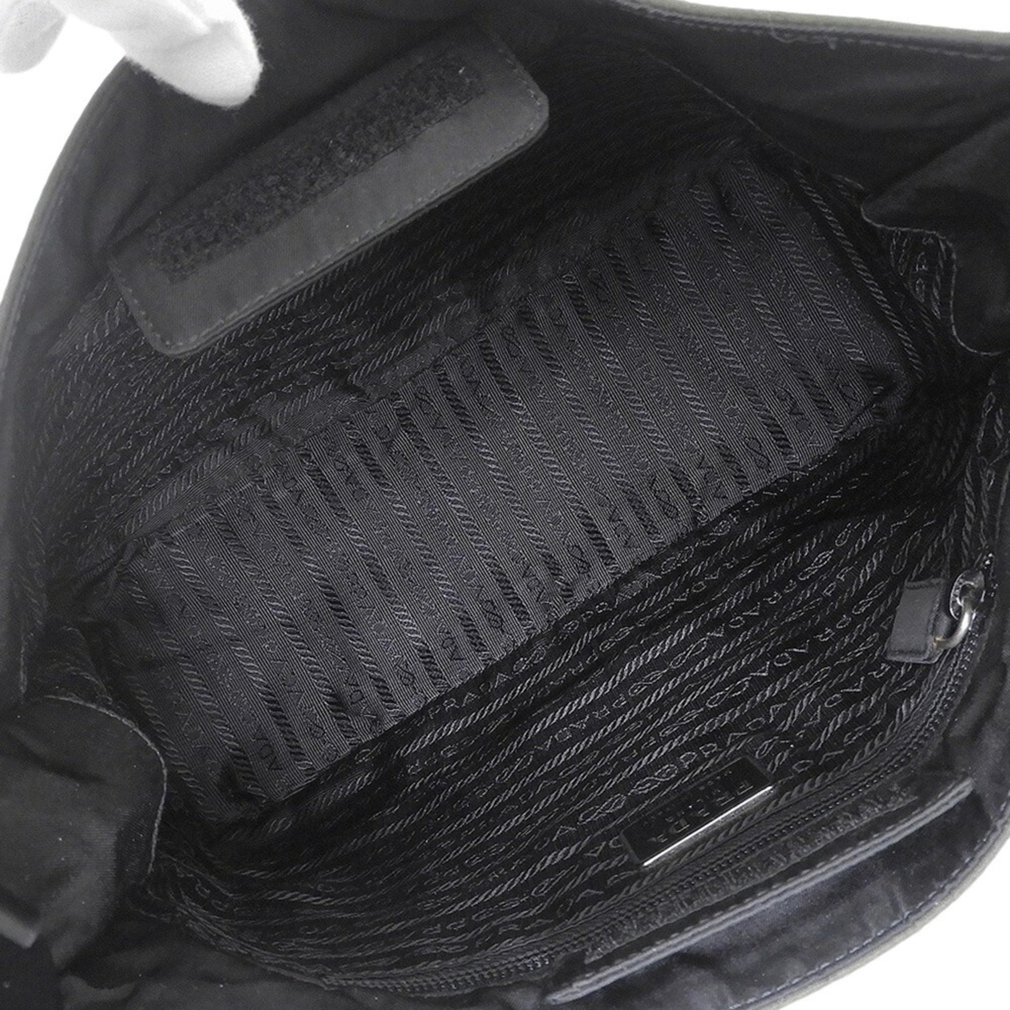 Prada Black Green Nylon Plastic Shoulder Bag (Pre-Owned)