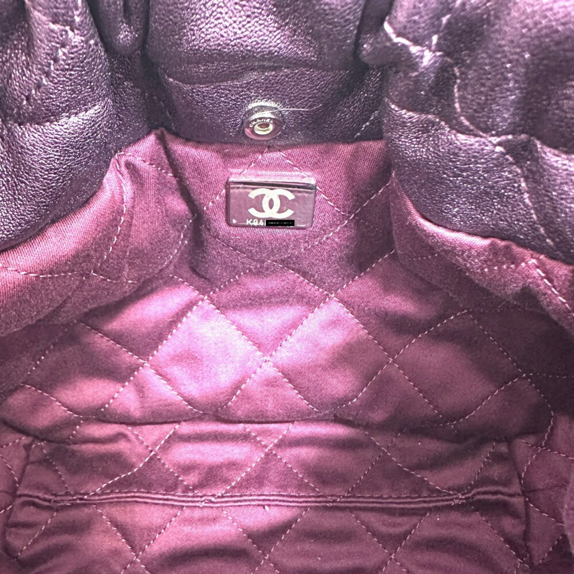 Chanel Purple Leather Shoulder Bag (Pre-Owned)