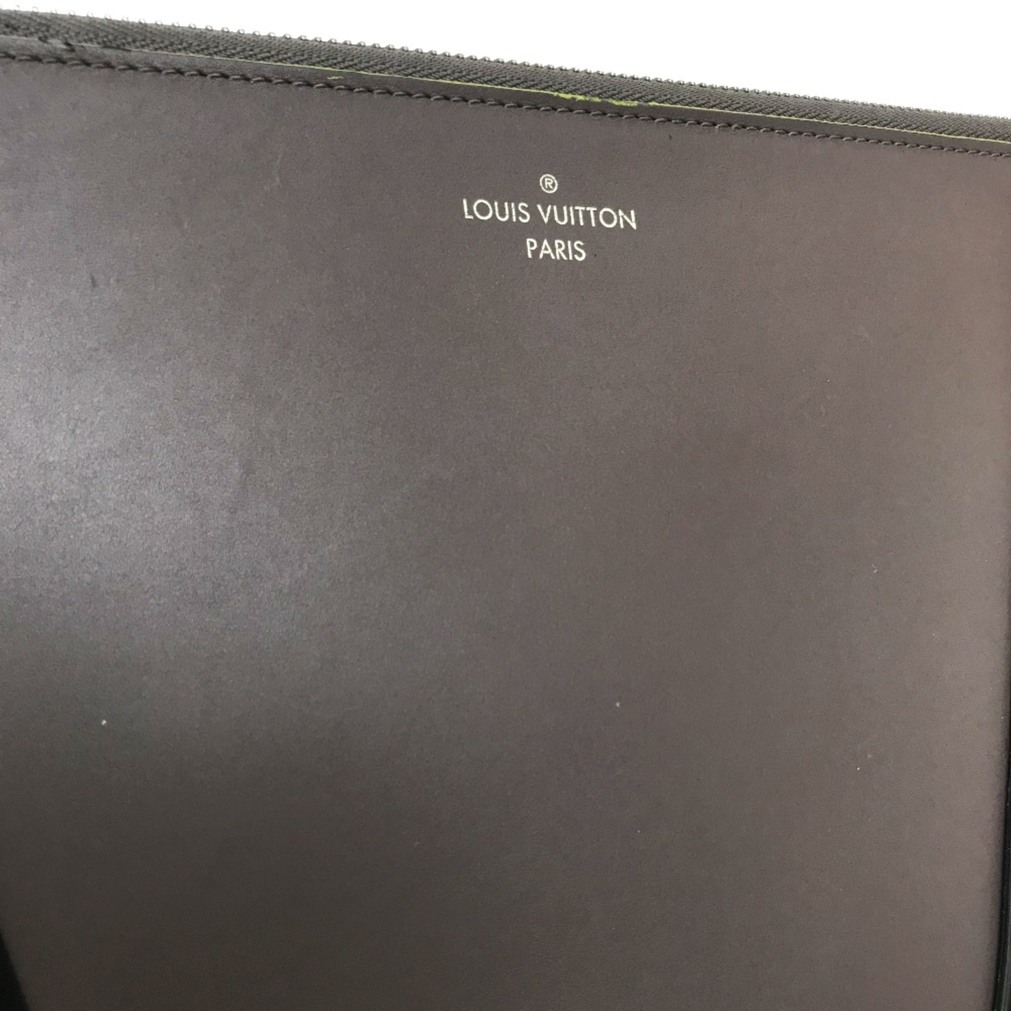 Louis Vuitton Gray Leather Clutch Bag (Pre-Owned)