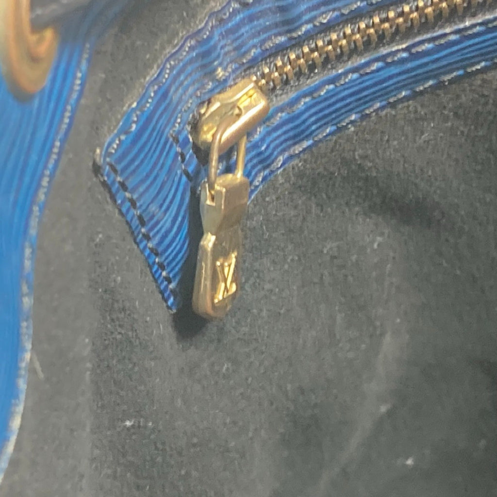 Louis Vuitton Black Blue Toledo Blue Epi Leather Shoulder Bag (Pre-Owned)