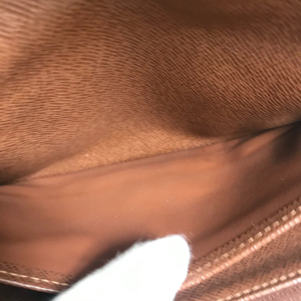 Louis Vuitton Brown Other Long Wallet (Bi-Fold) (Pre-Owned)