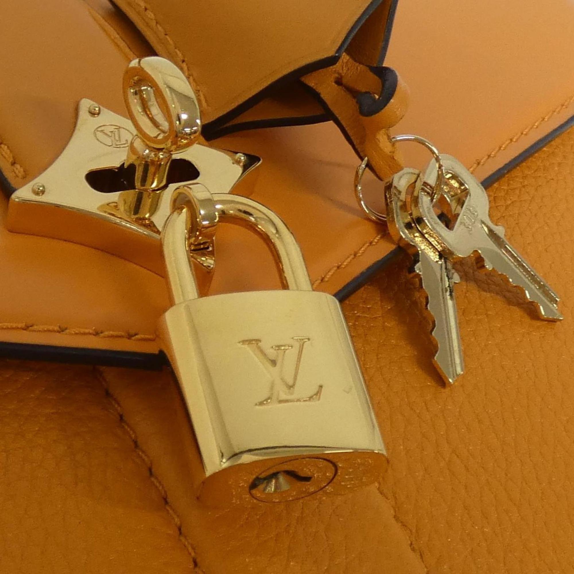 Louis Vuitton Gold Leather Handbag (Pre-Owned)