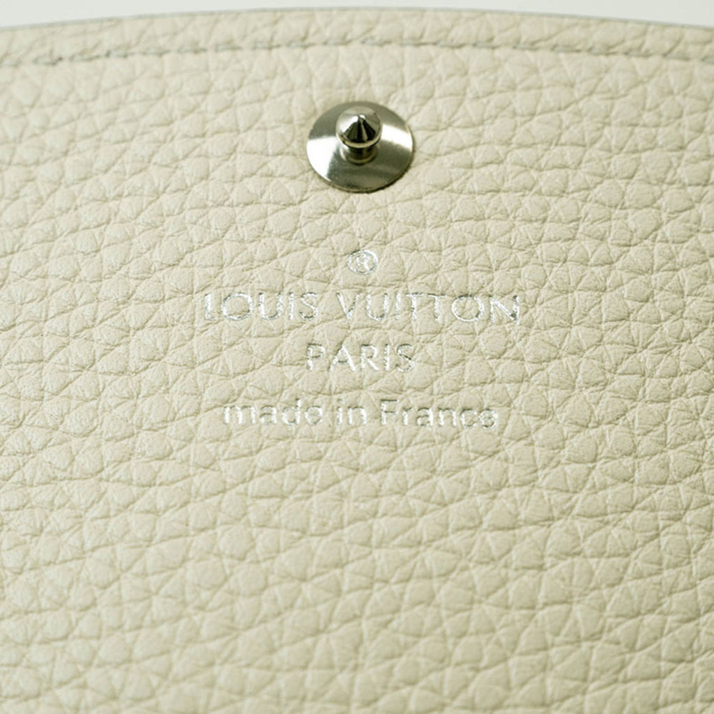 Louis Vuitton Cream Lv Off White Leather Long Wallet (Bi-Fold) (Pre-Owned)