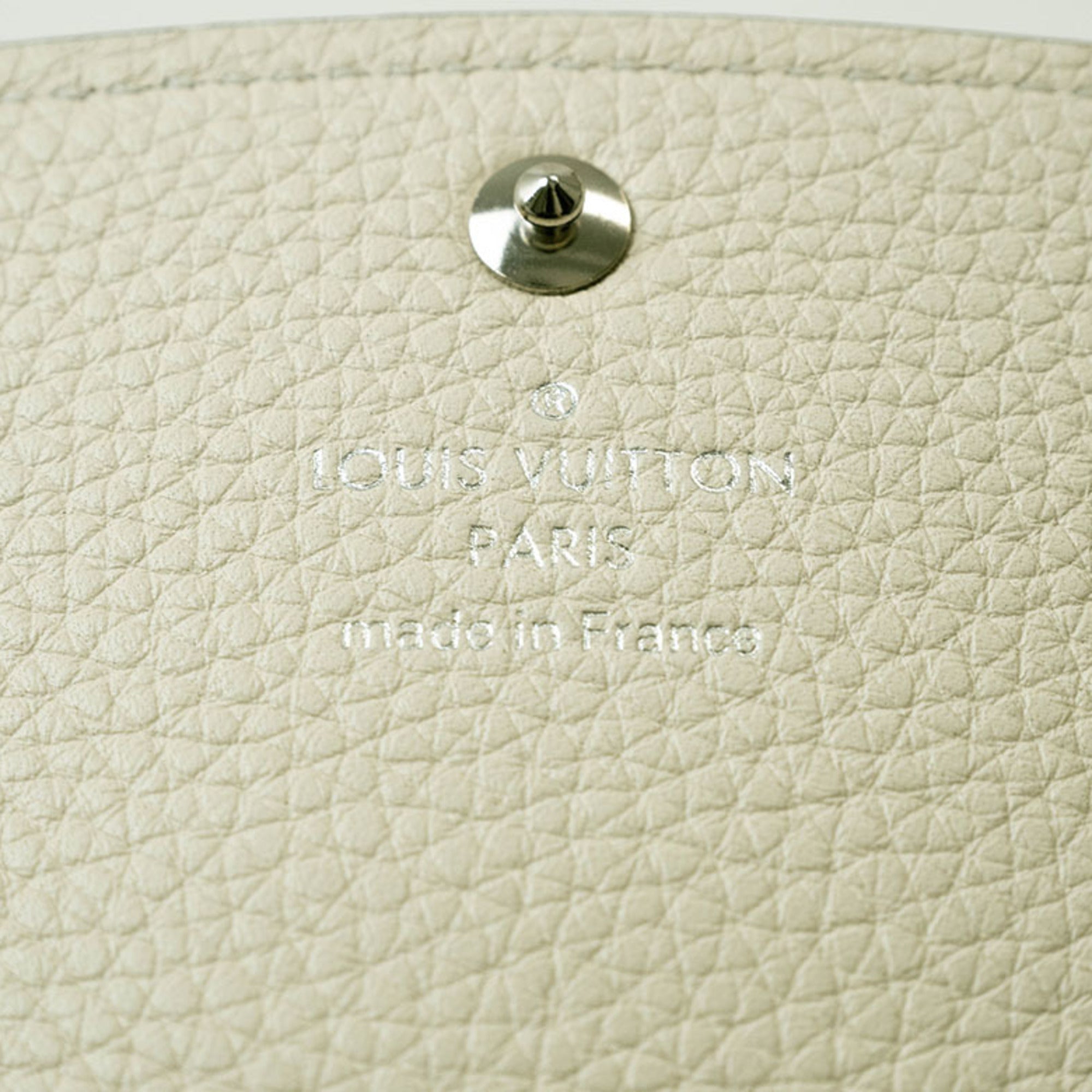 Louis Vuitton Cream Lv Off White Leather Long Wallet (Bi-Fold) (Pre-Owned)