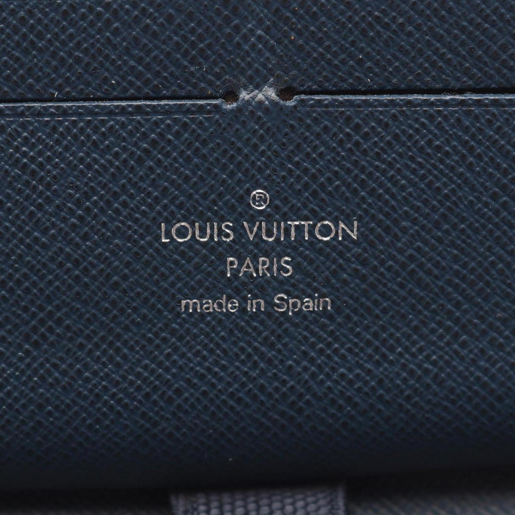 Louis Vuitton Navy Ocean Taiga Leather Long Wallet (Bi-Fold) (Pre-Owned)