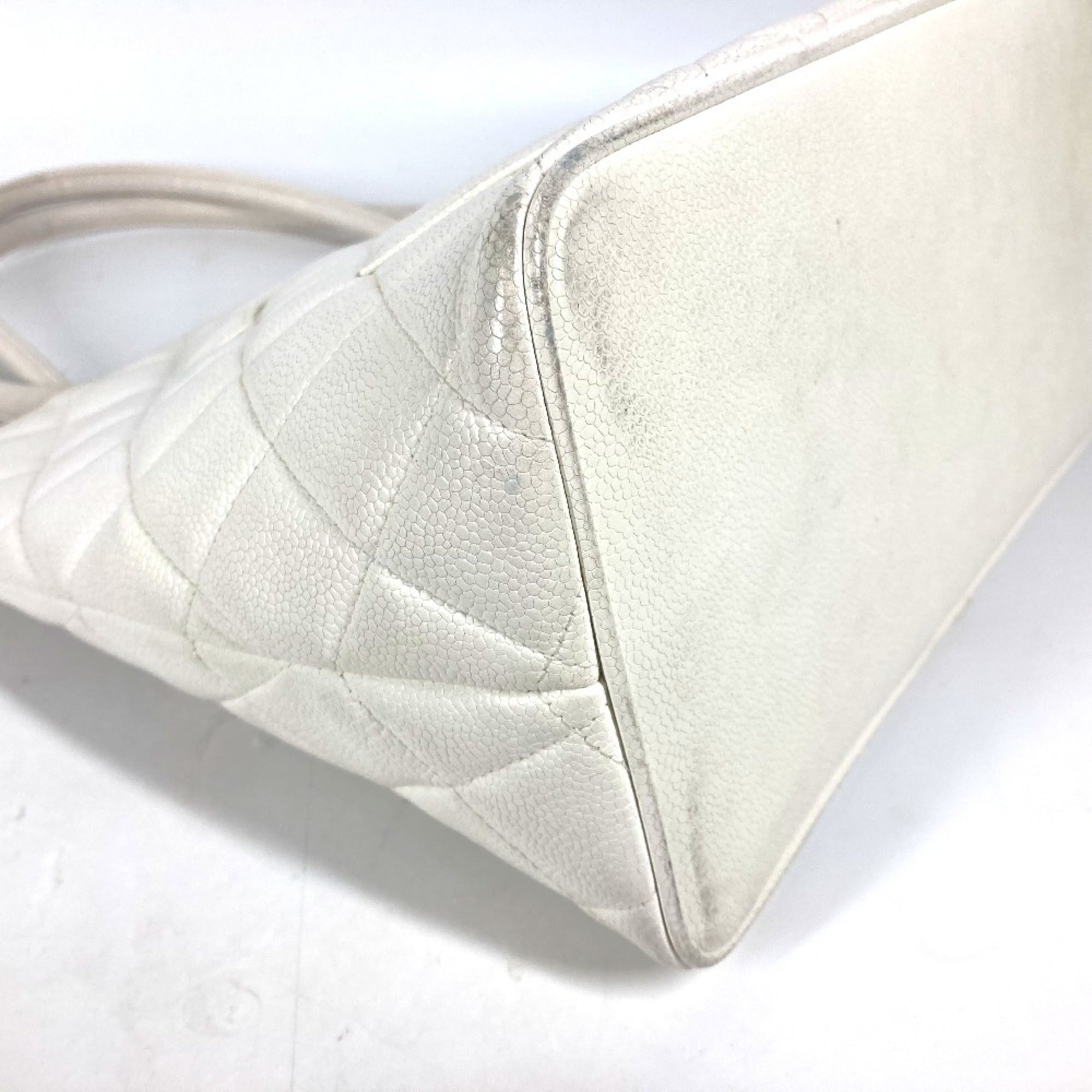 Chanel White Caviar Leather Shoulder Bag Tote Bag (Pre-Owned)