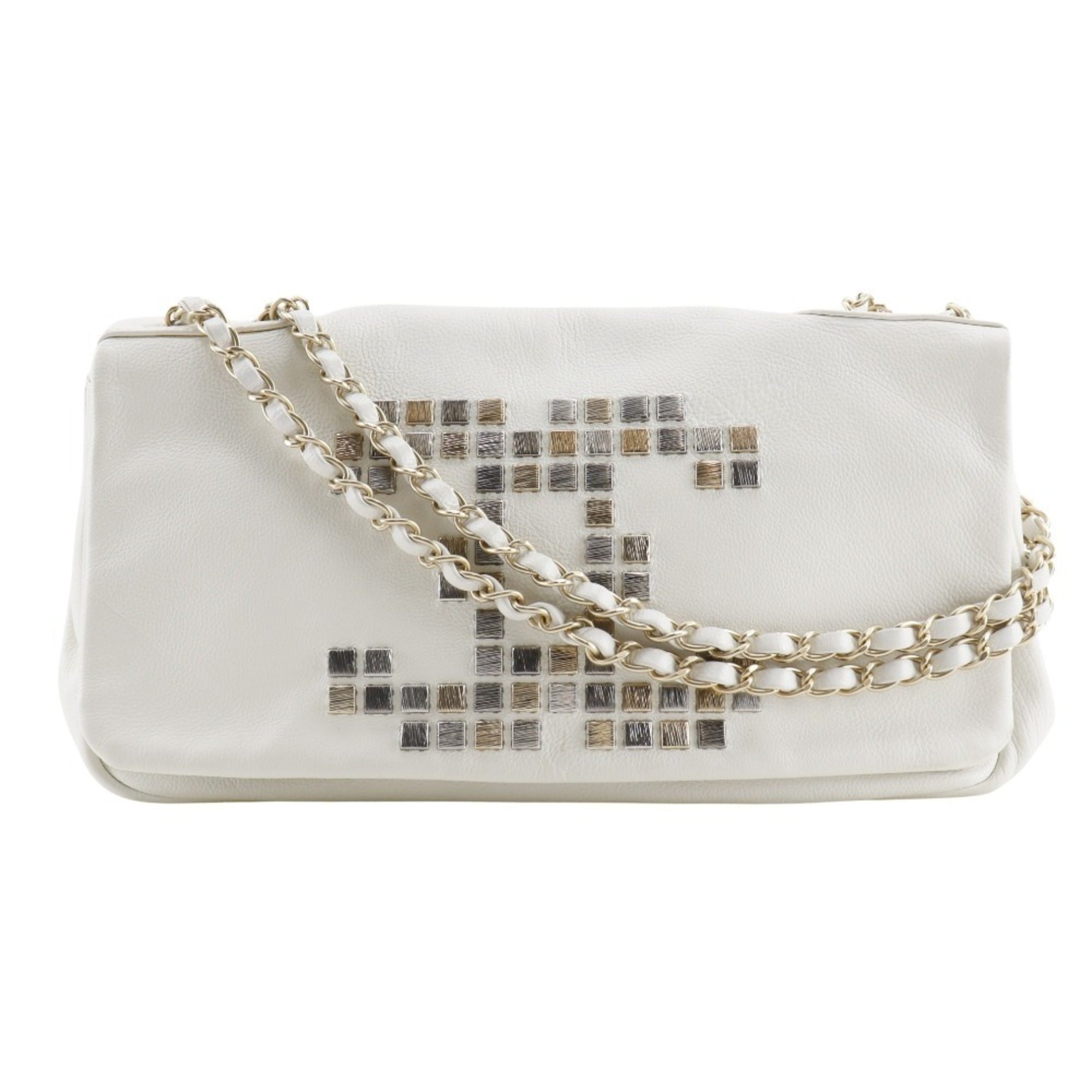 Chanel White Leather Shoulder Bag (Pre-Owned)