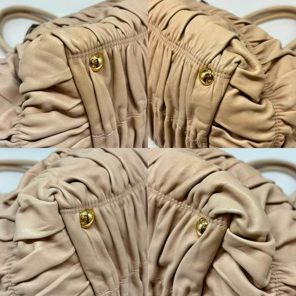 Prada Beige Handbag (Pre-Owned)