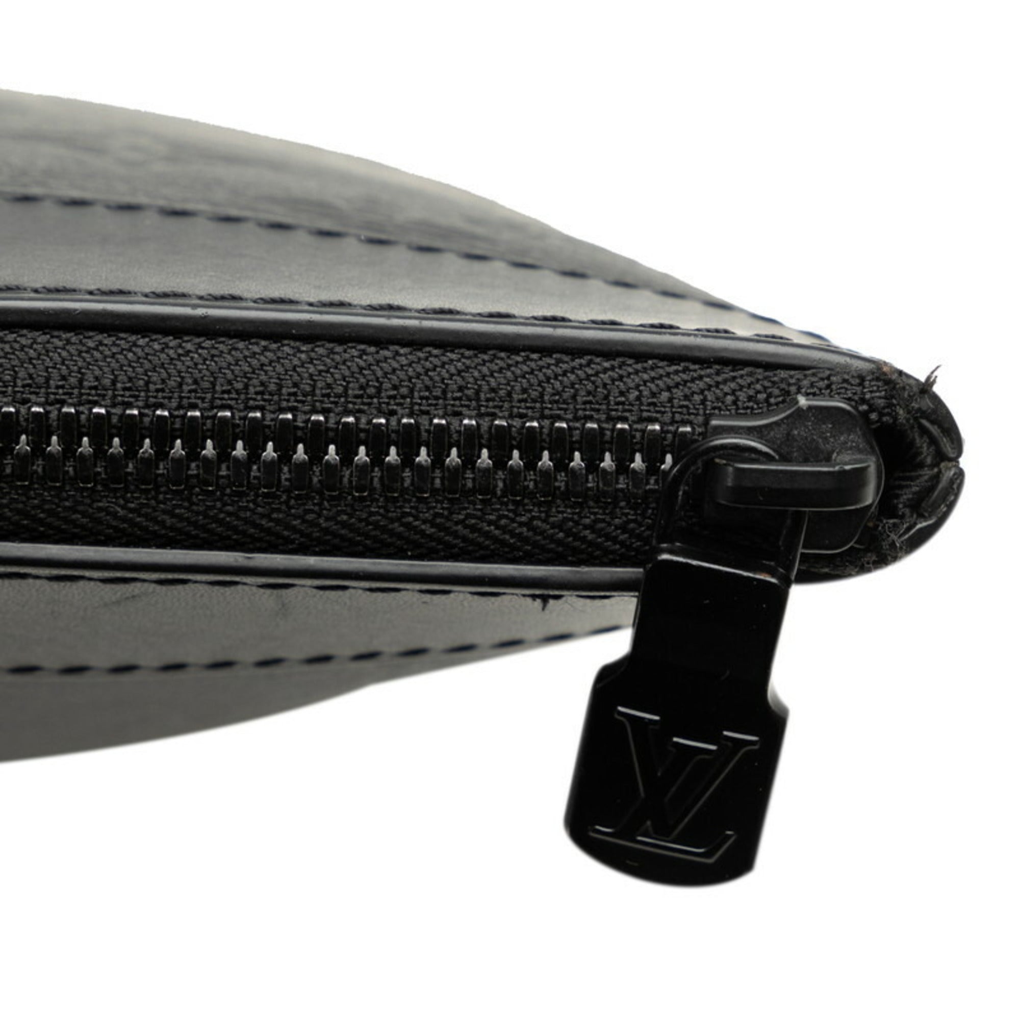 Louis Vuitton Black Leather Clutch Bag Pochette (Pre-Owned)