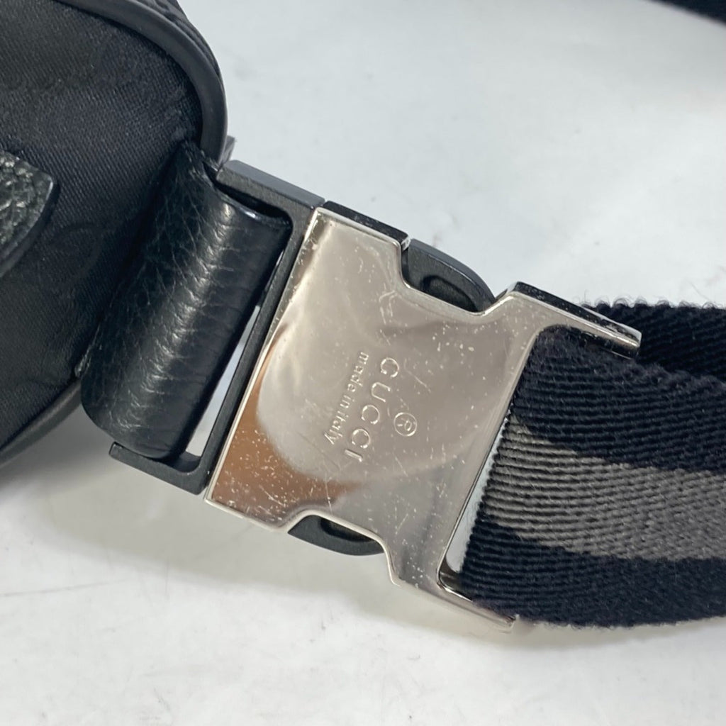Gucci Black Nylon Fanny Pack (Pre-Owned)