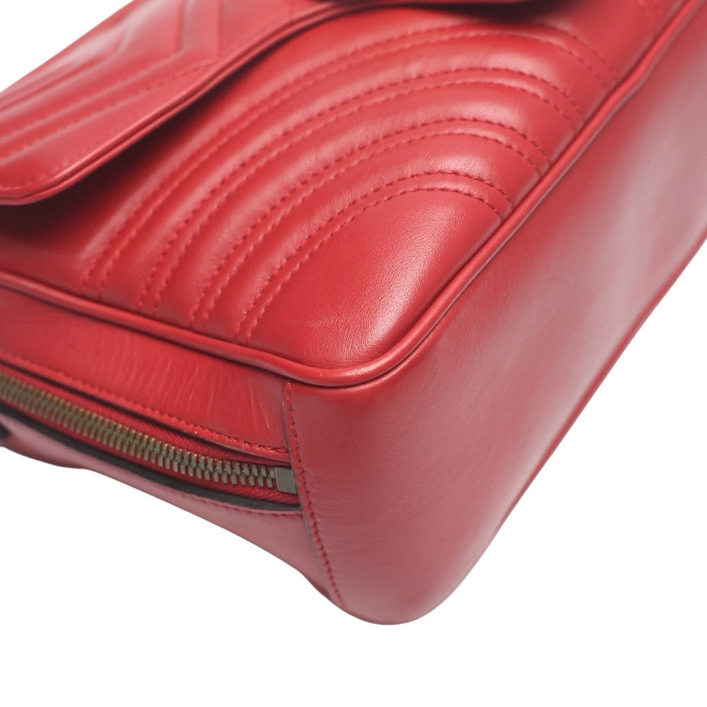 Gucci Red Color Leather Fanny Pack Sling Bag (Pre-Owned)