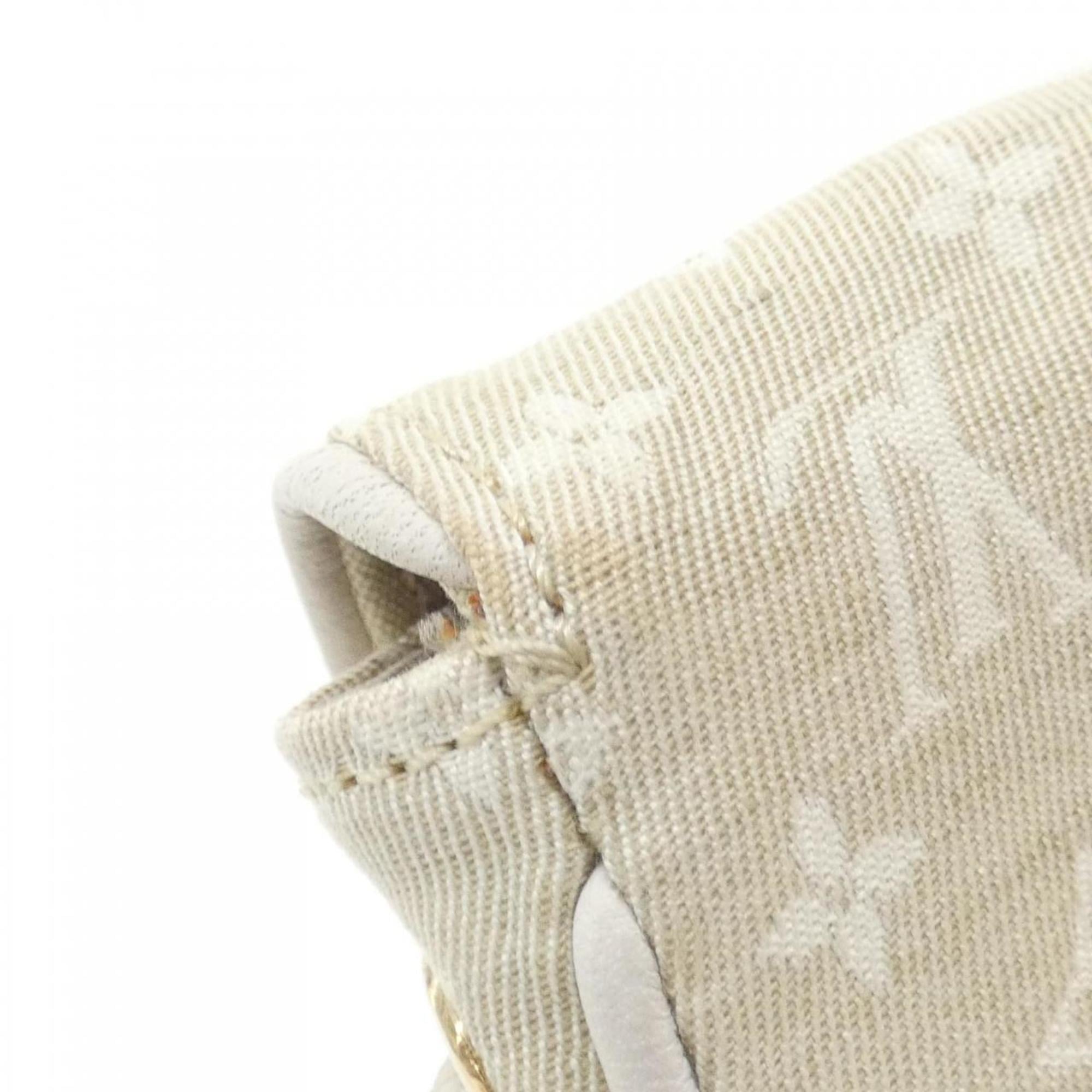 Louis Vuitton Ivory Canvas Handbag Pochette (Pre-Owned)